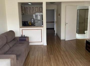 bd6e1affe899e3570dd0d10a3cdb133f9d32dee0 · Excelente Flat em localização privilegiada, 2 dormitórios, Arrumação e Lazer