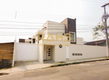 Foto 01 · Sobrado Geminado em Condomínio no Bairro Bom Retiro em Joinville - RAHS Imobiliária