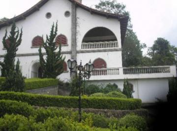 Casa · 360m² · 4 Quartos · Casa - Parque dos Caetes
