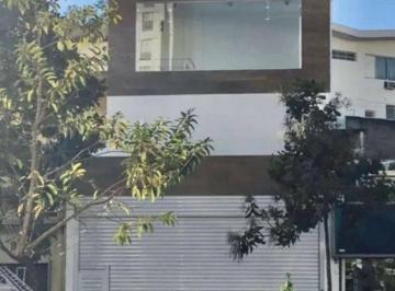 Comercial · 140m² · Sala Comercial para alugar em Centro de 140.00m²
