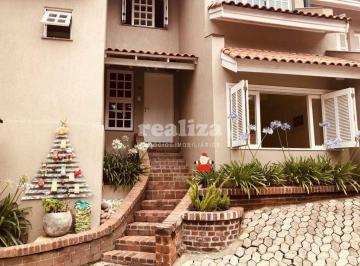Casa · 150m² · 2 Vagas · CASA MOBILIADA COM 4 DORMITÓRIOS EM CANELA