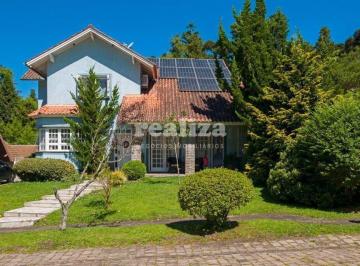 Casa · 250m² · 1 Vaga · CASA COM 4 QUARTOS NO CENTRO DE CANELA