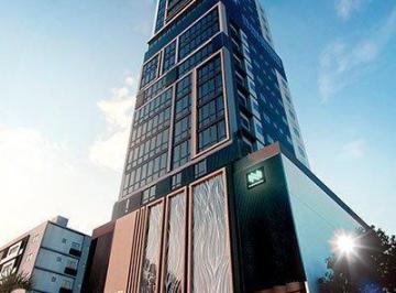Comercial · 131m² · 1 Vaga · Sala comercial - localizado em Balneário Camboriú / Centro