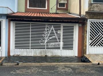 Casa · 250m² · 3 Quartos · 2 Vagas · Sobrado a venda no Parque São Vicente/Mauá, com 3 quartos, 2 vagas na garagem