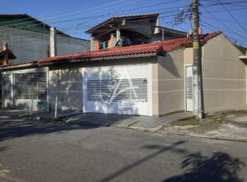 Casa · 150m² · 3 Quartos · 4 Vagas · Casa à venda em Mauá com piscina, churrasqueira, quintal amplo e 334m²
