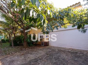 Casa · 370m² · 3 Quartos · 4 Vagas · Casa Térrea de Esquina no Jardins Verona, 3 suítes