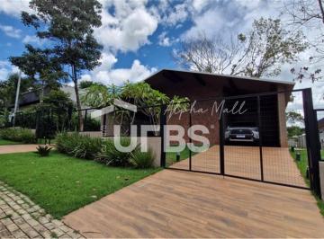 Casa · 290m² · 3 Quartos · 4 Vagas · Excelente casa térrea em condomínio disponível à venda no Residencial Villa Verde em Senador Canedo!