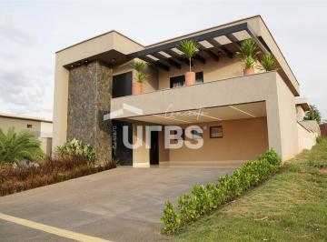 Casa · 443m² · 5 Quartos · 4 Vagas · Sobrado exuberante no Jardins Itália com 05 suites plenas contando com 443 m2 de área Construída em