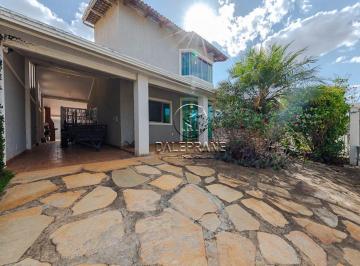 Casa de 5 quartos, Arniqueira · CASA COM UM BELO LAZER, CONDOMÍNIO CALIANDRA - ARNIQUEIRAS!