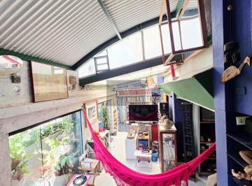 Apartamento de 2 quartos, São Paulo · Uma Casa Suspensa no Hub Universitário Cultural e Médico de SP