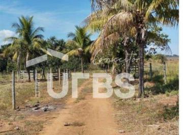 Comercial · 3 Quartos · Fazenda com a área de 10,02 alqueires (46,5780ha), situada na zona rural Município de Cezarina/GO,