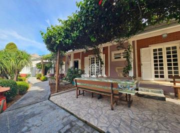 ba11559d7790e748a316352476741dea33414719 · Casa com 3 dormitórios à venda, 398 m² por R$ 2.500.000,00 - Jardim do Lago - Atibaia/SP