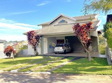 Fachada  · CASA à VENDA no CONDOMÍNIO VALE DAS ÁGUAS com 4 DORMITÓRIOS sendo 3 SUÍTES em BRAGANÇA PAULISTA