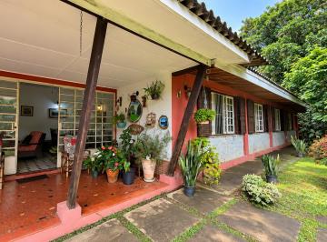 Casa de 4 quartos, Cotia · Casa 4 dormitórios, com 260m² área construída, terreno 1580m², Granja Viana, Cotia, SP.