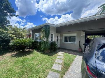 Casa · 177m² · 2 Quartos · 2 Vagas · Casa Alto padrão com placa solar