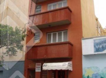 iauxiliad28019_632802 · Loja no Centro Histórico de Porto Alegre, de frente para a rua, reformada