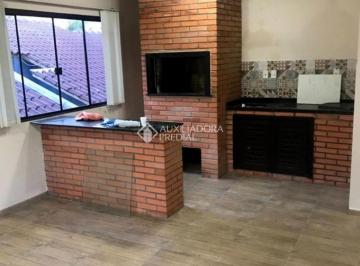 Casa · 76m² · 4 Quartos · Linda casa em Porto Verde de 4 dormitórios