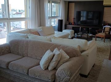 Apartamento · 176m² · 3 Quartos · 2 Vagas · Apartamento de 3 quartos, elevador no bairro Jardim Botânico Porto Alegre.
