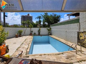Photo 1 · Casa com 3 dormitórios à venda, 207 m² de área construída em um terreno de 379 m