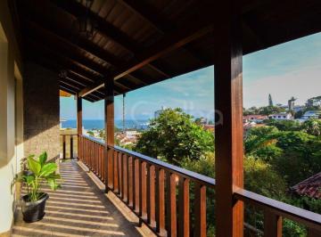 01 · Casa Residencial de 372 m² com 4 quartos sendo 1 suíte em Itaguaçu