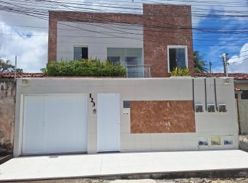 Casa · 220m² · 5 Quartos · 3 Vagas · Casa duplex em rua privativa com 5 quartos (2 suítes) com apart e sala comercial