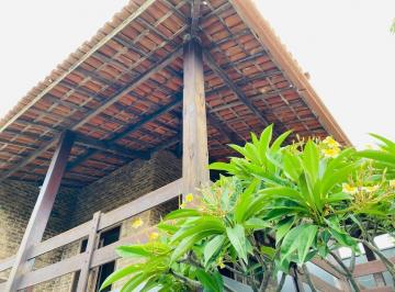 Casa · 176m² · 4 Quartos · 3 Vagas · Casa Plana 3 suítes no Edson Queiroz com vista para Reserva da Sapiranga