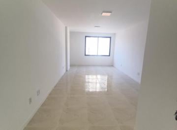 Comercial · 30m² · 1 Quarto · Sala reformada
