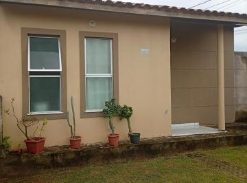 Casa · 55m² · 2 Quartos · 2 Vagas · Vendo casa no Village dos pássaros 1
