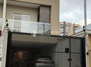 Casa · 220m² · 3 Quartos · 4 Vagas · Maravilhoso Sobrado com 3 Suítes, 4 Vagas e Sacada no Bairro Anchieta