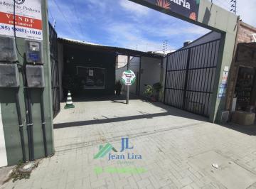 Comercial · 144m² · 4 Quartos · 1 Vaga · Galeria com 4 pontos comerciais