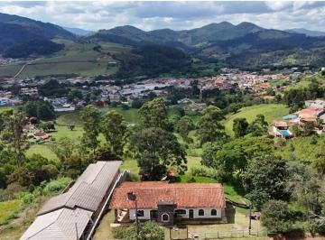 Casa · 180m² · 3 Quartos · 5 Vagas · Casa para venda em Nova Suiça de 180.45m² com 3 Quartos, 1 Suite e 5 Garagens