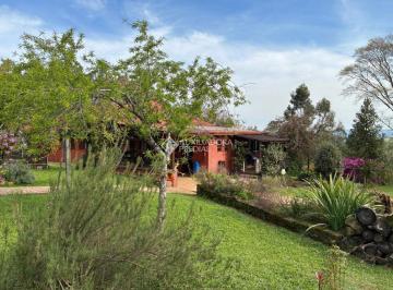 Rural · 161070m² · LINDO SÍTIO COM CASA CONFORTÁVEL!