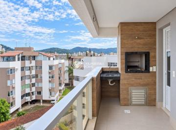 01 · Apartamento com 2 Suítes, Varanda com Churrasqueira e 2 Vagas no Itacorubi