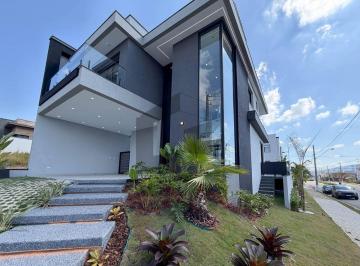 Casa · 261m² · 3 Quartos · 4 Vagas · Casa de Esquina à Venda no Condomínio Mosaico Essence – Mogi das Cruzes/SP | 3 Suítes | Piscina | 4