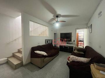 Casa · 221m² · 8 Quartos · 2 Vagas · CASA ASSOBRADADA