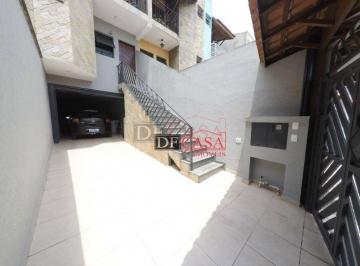 Photo 1 · Sobrado com 3 dormitórios com 3 vagas de garagem e uma suite com sacada a venda