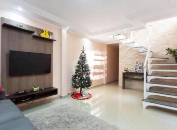 Casa · 200m² · 4 Quartos · 2 Vagas · Sobrado em condomnio Fechado Itaquera 4 dormitorios (sendo 1 Suíte)