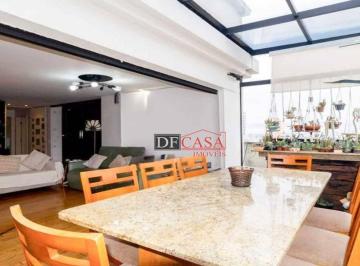 Apartamento · 140m² · 3 Quartos · 2 Vagas · Cobertura a venda na Mooca com 3 dormitórios sendo 1 suíte com 2 vagas de garagem.