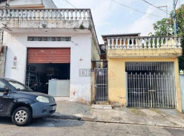 Casa · 250m² · 4 Quartos · 2 Vagas · Casa venda no Jardim Lisboa, terreno com 3 casas próximo ao Metrô Patriarca.