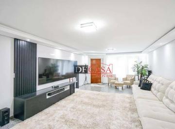 Casa · 450m² · 4 Quartos · 4 Vagas · Sobrado a venda com 4 dormitórios na Vila Carrão.