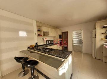 Casa · 222m² · 4 Quartos · 2 Vagas · Sobrado com 4 dormitórios à venda, 222 m² por R$ 850.000,00 - Vila Guilhermina -