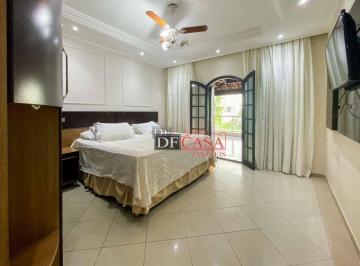 Casa · 300m² · 3 Quartos · 2 Vagas · Sobrado à venda, 300 m² por R$ 720.000,00 - Vila Carmosina - São Paulo/SP