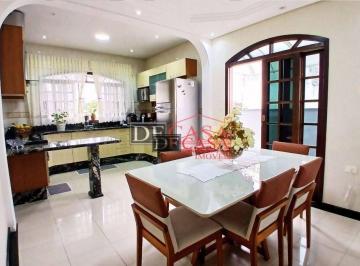 Casa · 250m² · 3 Quartos · 6 Vagas · Sobrado à venda, 250 m² por R$ 619.000,00 - Vila Carmosina - São Paulo/SP