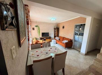 Casa · 166m² · 4 Quartos · 5 Vagas · Casa com 4 dormitórios / 2 Churrasqueiras / 5 vagas de carro à venda, 322m² por