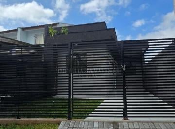 Casa · 45m² · 2 Quartos · 2 Vagas · Oportunidade Imperdível! Casa com 2 Quartos e