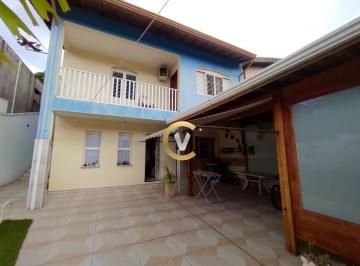 Casa de 3 quartos, Valinhos · Casa à venda em Valinhos, 3 quartos (1 suíte)