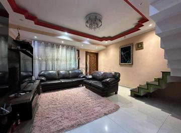 Casa · 300m² · 4 Quartos · 2 Vagas · Sobrado com 4 dormitórios para alugar, 300 m² por R$ 5.000,00/mês - Fazenda Aric
