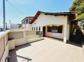 Casa · 214m² · 3 Quartos · 2 Vagas · Casa à Venda em Itaquera. 3 Dormitórios, 2 Vagas, Quintal. São Paulo/SP