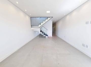 Casa · 200m² · 3 Quartos · 4 Vagas · Sobrado a venda com 3 dormitórios sendo 1 suíte com 4 vagas de garagem na Vila D
