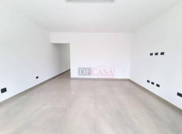 Casa · 252m² · 3 Quartos · 8 Vagas · Sobrado com 3 dormitórios sendo 1 suíte com sacada e closet a venda na Vila Mati